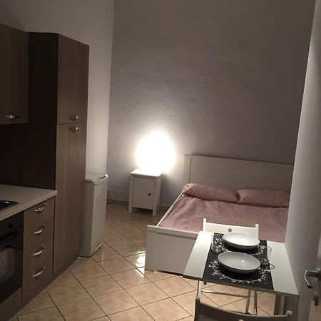 Monolocale Torino Apartment Bagian luar foto
